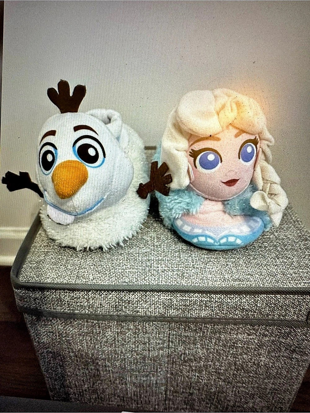 Disney Frozen Elsa and Olaf Slippers Blue & White US 9-10